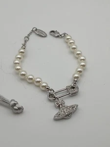 Vivienne Westwood White Faux Pearl Safety Pin Clip Charm Silver Bracelet - Picture 1 of 10