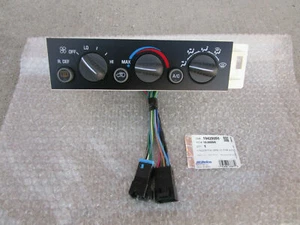 95 CHEVY TAHOE SUBURBAN SILVERADO A/C HEATER CLIMATE TEMPERATURE CONTROL OEM NEW - Picture 1 of 7