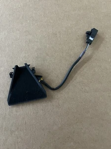 Lexus/Toyota OE Camera Hood Heater 86461-33051 - Picture 1 of 3