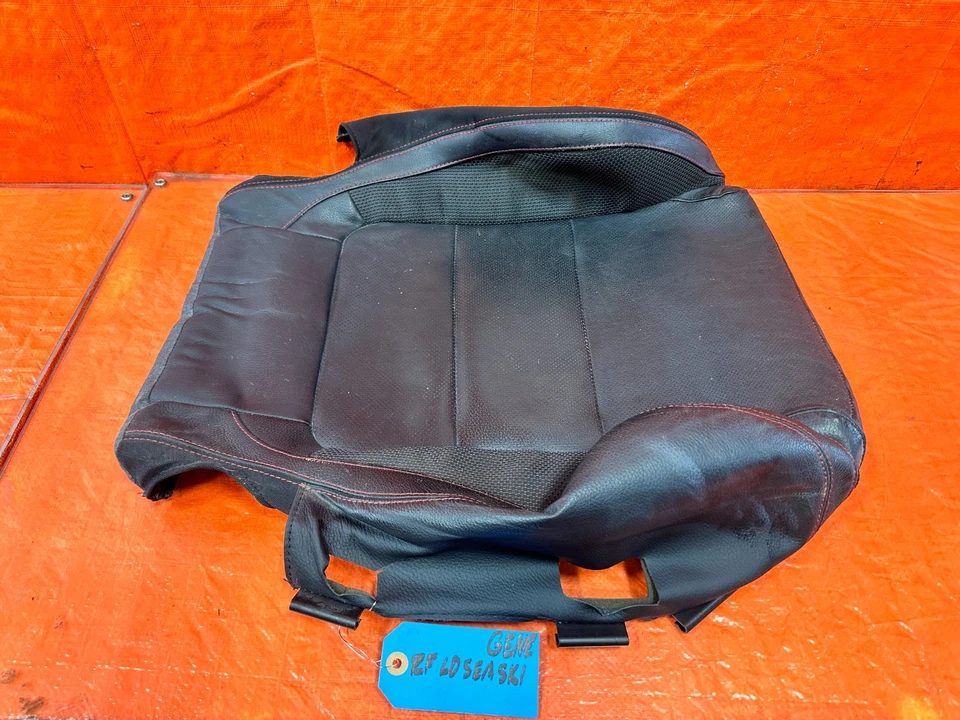 13-16 HYUNDAI GENESIS CUPÉ - ESPECIFICACIONES R - ASIENTO INFERIOR DERECHO PIEL ENVOLTURA DE CUERO Foto 1 de 4