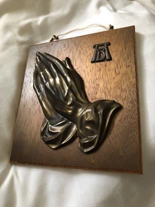 Placa de pared "Manos orantes" del artista alemán Alberto Durero Metal y madera 6x6,7 - Imagen 1 de 11