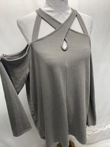 Chic Soul Women’s 2XL Grey Cold Shoulder Long Sleeve Top Racerback Neck - Picture 1 of 12