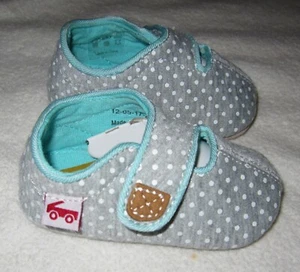 SEE KAI RUN NEW Cruz Baby Girls Size 0 6 months Gray Crib Soft Soled Shoes NIB - Picture 1 of 6