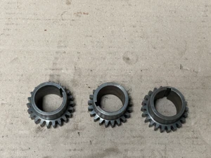Lot de 3 pignons 22 dents Ø extérieur 42 mm x ép 9 mm x Ø alésage 24 mm - Picture 1 of 3