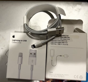 Apple 1 m Lightning to USB Cable - NEW (retails for $19) - Picture 1 of 1