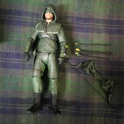 DC 收藏品 Cw 箭头系列 2 箭头可动人偶 — 第 1/4 张图片