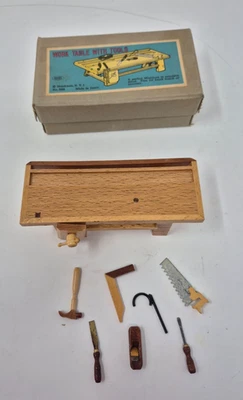 Mesa y herramientas para carpinteros Shackman Japón miniatura para casa de muñecas Foto 1 de 4