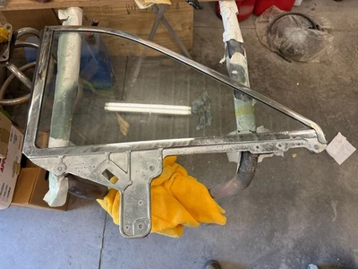 Mercury Comet 1963 1964 2 puertas Ht Lt LH conductores cuarto trasero ventana cristal transparente Foto 1 de 4