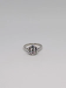 925 silver ring. With Diamantes. UK SIZE O - Picture 1 of 5