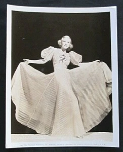 Julie Haydon in Paramount Pictures  Photo P1643-87 Années 30  - Imagen 1 de 5