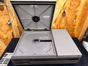 Magnavox Laser Video Disc Player Model-VC8010GY01 - Powers On - For Parts - Picture 1 of 9