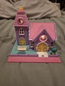 Vintage 1993 Polly Pocket Light Up Wedding Chapel BlueBird Toys No Dolls  - Bild 1 von 4
