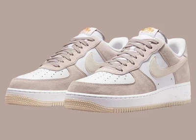 IB3080-001 Nike Air Force 1 Low '07 gris universitario marrón claro orewood para hombre Foto 1 de 4