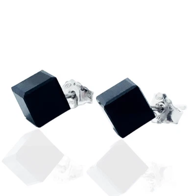 Orecchini lobo con cubo in cristallo nero mm 6x6 e argento 925 rodiato - Immagine 1 di 2