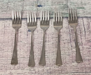 5 - Oneida Community PATRICK HENRY Stainless Flatware 6.25" Salad Forks - Picture 1 of 12