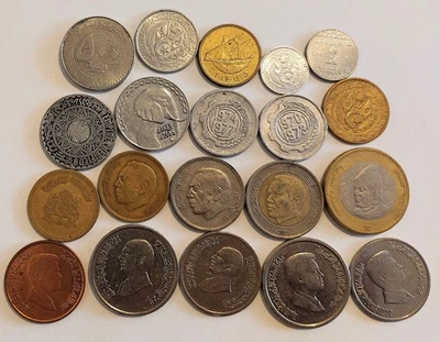 Lote de 20 monedas diferentes Oriente Medio - África Foto 1 de 4