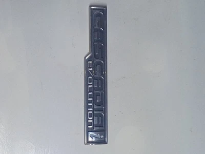 Freightliner Cascadia Tapa Trasera Emblema Logo Insignia 6.6"x.51" Foto 1 de 2