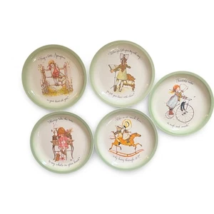 Juego de 5 placas Green Rim Holly Hobbie vintage 1972 edición coleccionista 10,5" - Imagen 1 de 8