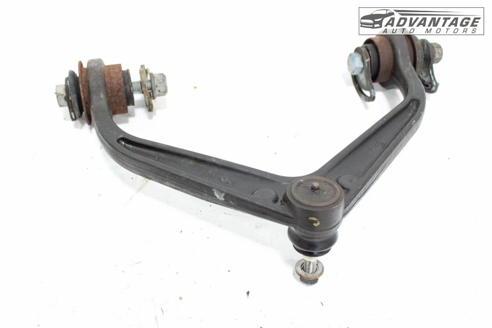 Chevy Silverado 2500 HD 2011-19 4x4 suspensión delantera brazo de control superior izquierdo OEM Foto 1 de 4