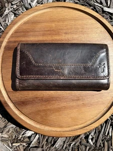 Frye Brown Leather Melissa Wallet trifold Snap Close Pockets Card Holder - Picture 1 of 11