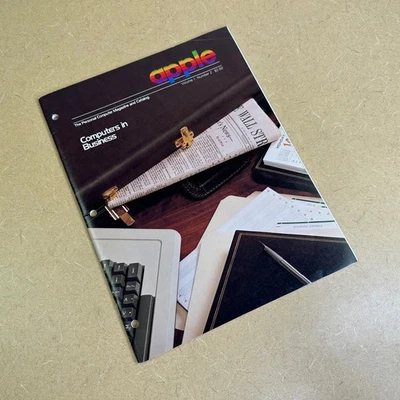 40+ yrs old_ APPLE Computer Vol 1, Number 2, MAGAZINE CATALOG Apple III II  Rare - Image 1 of 4