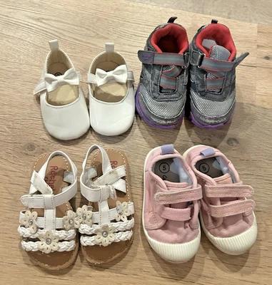 Lote de sapatos infantis femininos sandália mista tênis tamanho 5 tamanho 2 - Imagem 1 de 4