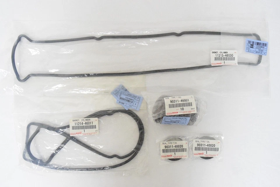GENUINE LEXUS GS400 1998-2000 VALVE COVER GASKETS CRANK AND CAM SEALS - Image 1 of 1