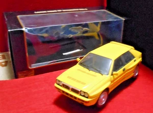 lancia delta hf integrale 1/18 - Foto 1 di 10