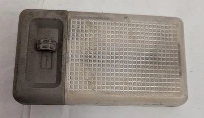 Luz domo central Saturn SL 1996 1997 1998 1999 2000 2001 2002 genuina Foto 1 de 3