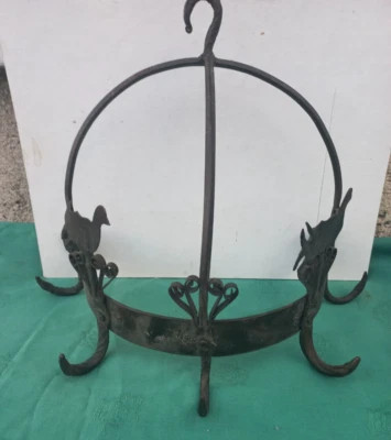 ANCIENNE COURONNE D'OFFICE FER FORGÉ CUISINE Charcuterie Volaille   Demi-Lune - Photo 1/4