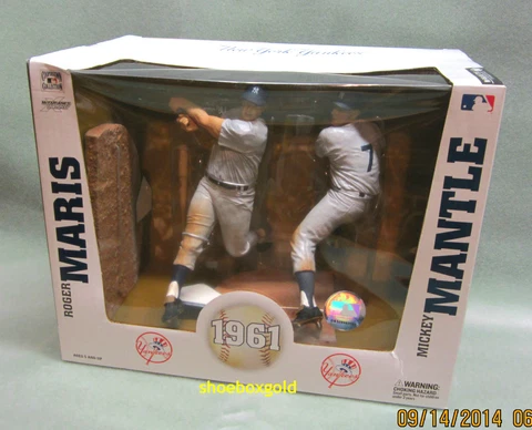 MICKEY MANTLE & ROGER MARIS, McFarlane 2-Figure Pack, New York Yankees Cover