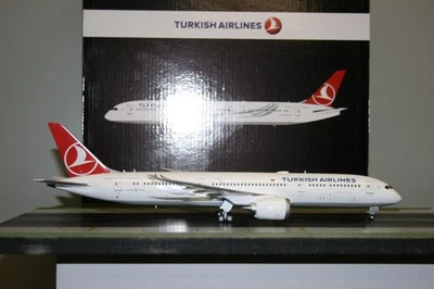 Turkish Airlines Boeing 787-9 TC-LLO ' 1:200 Gemini - Image 1 of 4