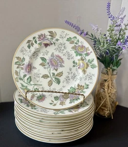Vintage Wedgwood Avon Bone China W3983 9" Luncheon Plate Lot of 12 England - Foto 1 di 7