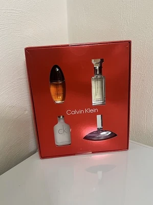 Caixa de férias Calvin Klein feminina 4 peças. Conjunto de presente fragrância para ela e frete grátis - Imagem 1 de 4