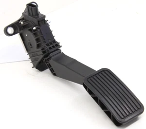 2017-2021 Honda Civic Hatchback ACCELERATOR GAS PEDAL OEM - Picture 1 of 11