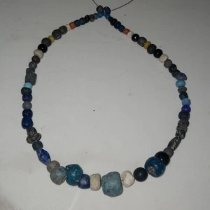 Antike römische Glasperlen mehrfarbig aus Afghanistan - Bild 1 von 8