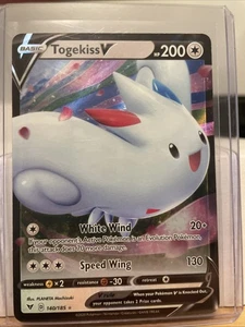 Togekiss V 140/185 Vivid Voltage Ultra Rare Holo Pokemon TCG Karte NM - Bild 1 von 3