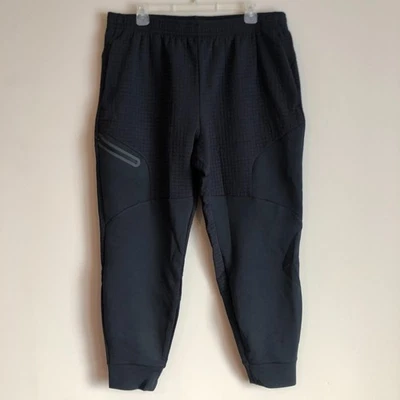 Under Armour 1386544-001 Mens XL Unstoppable Fleece Black Grid Joggers - Image 1 of 4