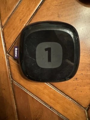 Dispositivo reproductor multimedia de transmisión inalámbrica Roku 1 2710X 3ª generación solo FHD 1080p negro Foto 1 de 4