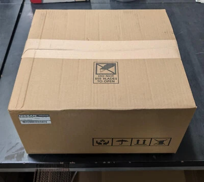 NEW OE GENUINE RE0F11A JF015E CVT Valve Body Nissan Sentra Versa (31705-X427D/E) - Image 1 of 4