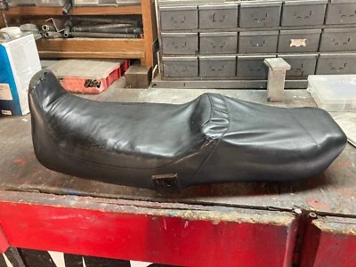 1988 1989 YAMAHA FZR1000 CORBIN SEAT USED NEEDS TO BE RECOVERED FREE SHIP - Image 1 of 4