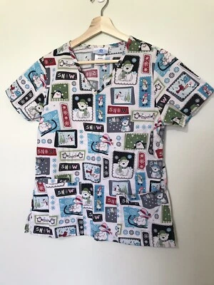 SB Scrub Top Womens XS V Neck Bears Snow Winter CNA Vet Pockets Short Sleeve - Image 1 of 4