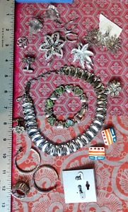 Vintage Jewelry Lot Silver Tone Rhinestone Necklace Earring Brooch Bracelet - Picture 1 of 17
