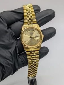 RJW Quartz Day-Date Armbanduhr (AL113) gebrochenes Armband Miyota Co 3W50 UNGEPRÜFT 38mm - Bild 1 von 17