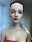 Tonner Tyler Wentworth Holiday Gala Sydney Chase 16” Fashion Doll 2002 Le 1500