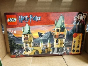 LEGO Harry Potter Hogwarts Seat 4867 New Sealed - Picture 1 of 3