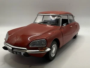 Solido 1:18 Citroen D Special - Rojo - Modelo Diecast Coche Raro - Imagen 1 de 8