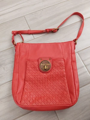 Bolso Bandolera Mensajero Elliott Lucca Vintage Cuero Guijarro Rojo.  Talla 10x9 Foto 1 de 4