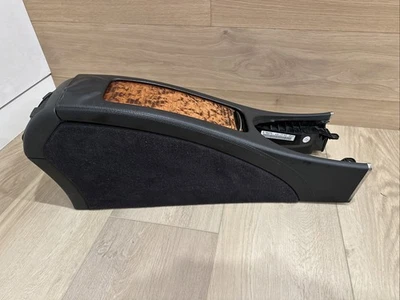 2005 - 2009 梅赛德斯 W211 E350 E320 中控台扶手存储单元黑色原始设备制造商 — 第 1/4 张图片