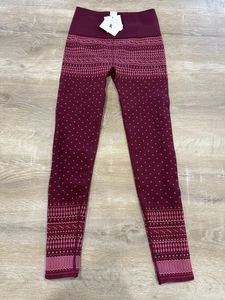 Fabletics NWT High Waist Fair Isle Leggings Size Small NEW Fit Comfort - Picture 1 of 10